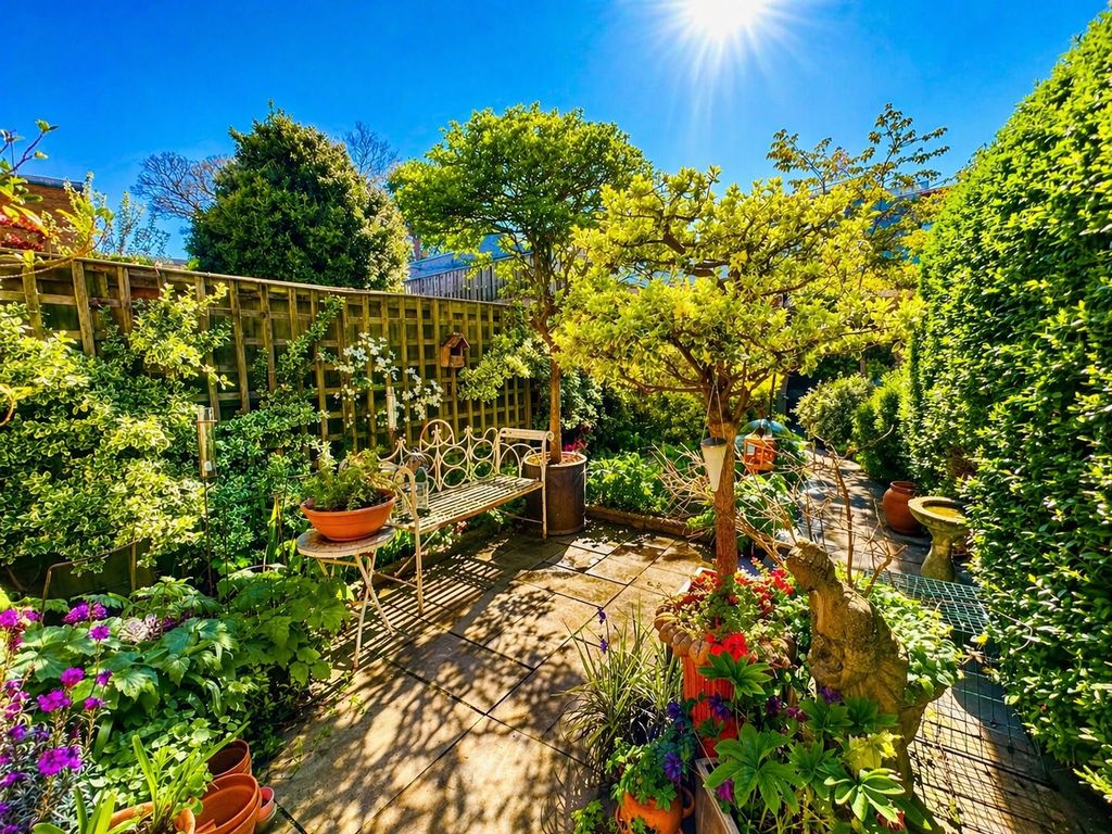 Property photo 2 of 14 Picture No. 02