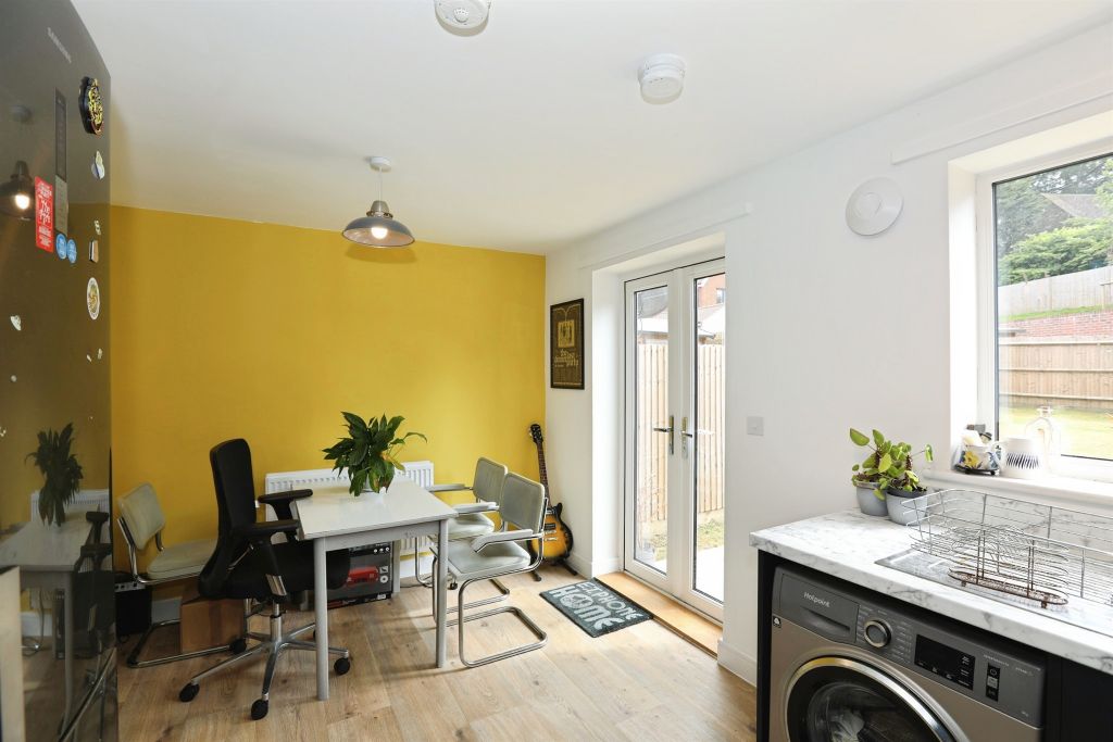 Property photo 3 of 11