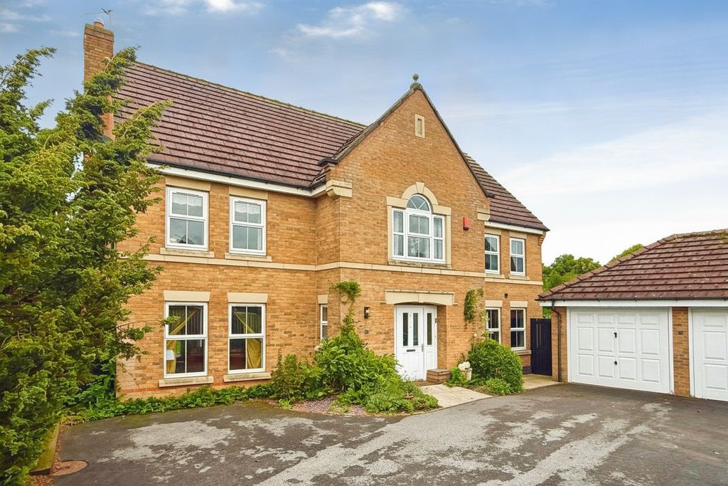 Property photo 2 of 31 5354186