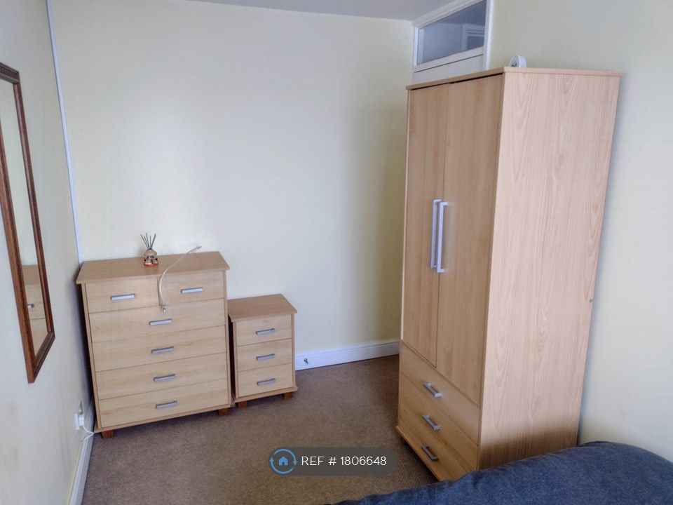 Property photo 3 of 3