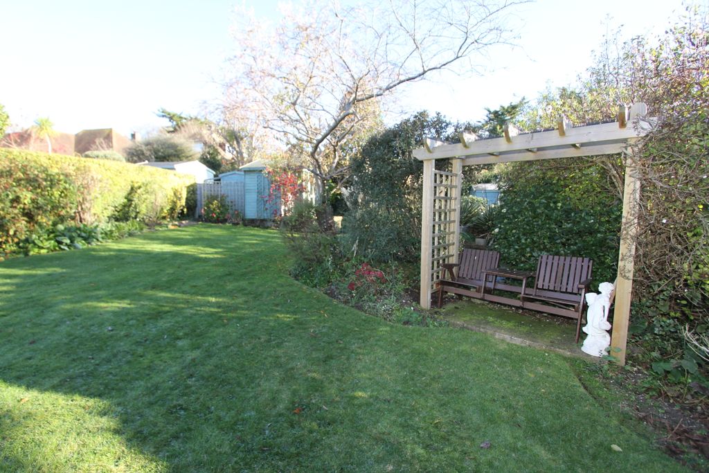 Property photo 3 of 18