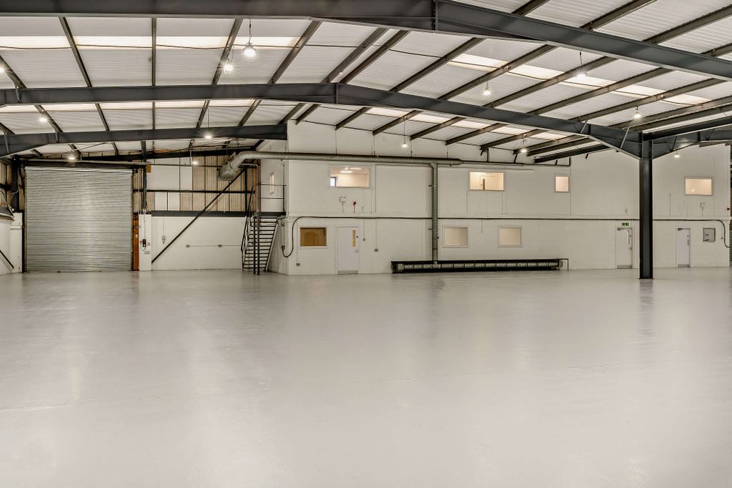 Property photo 1 of 34