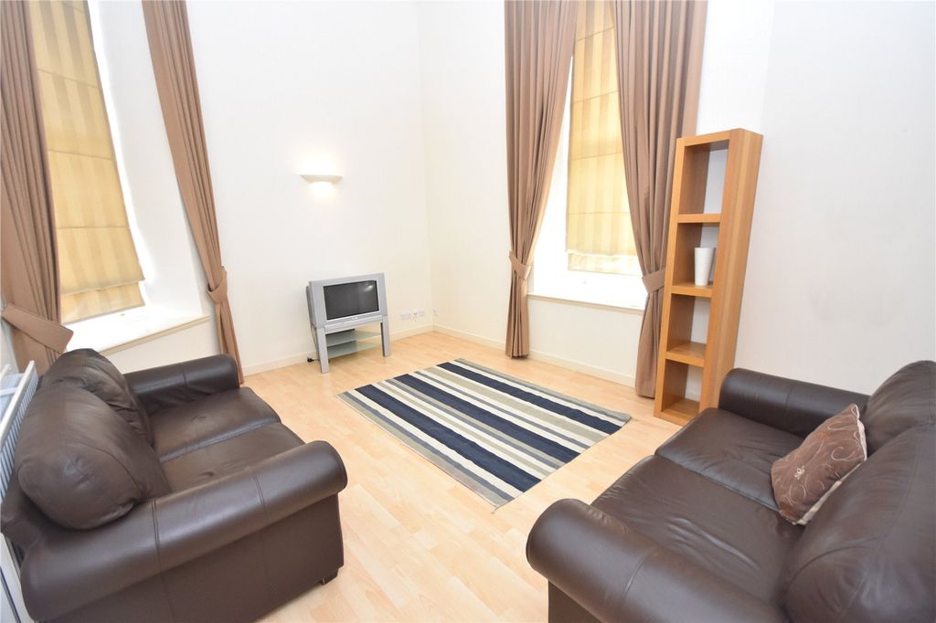 Property photo 2 of 8 Photo 2