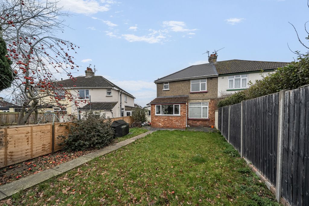 Property photo 2 of 13 140462611697783A042095