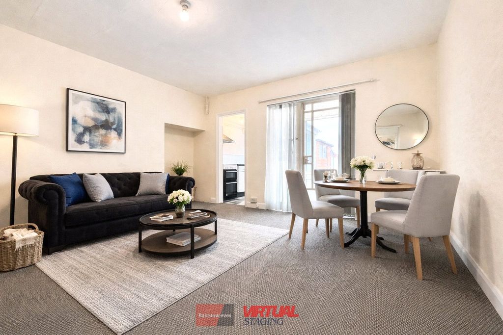 Property photo 2 of 23 Picture No. 34