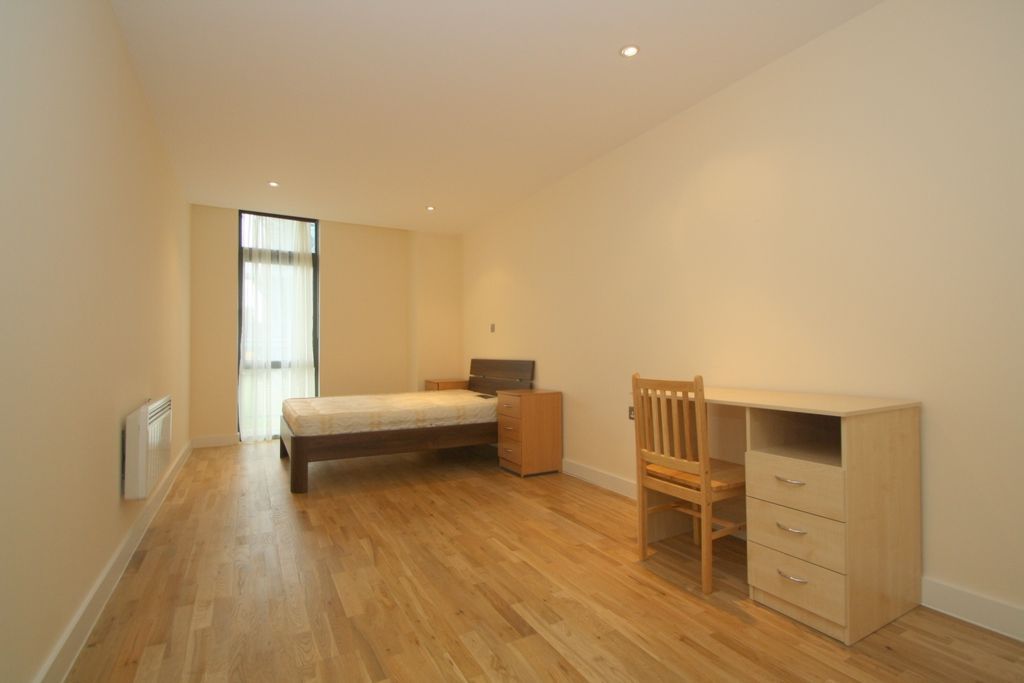 Property photo 3 of 6
