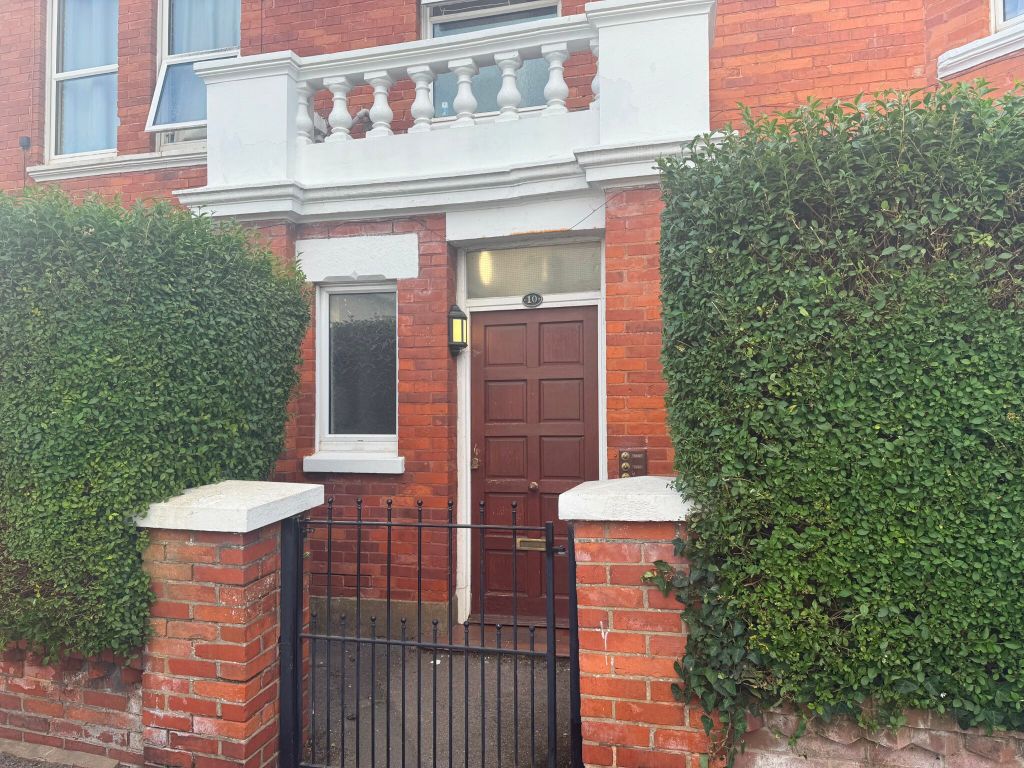 Property photo 2 of 10