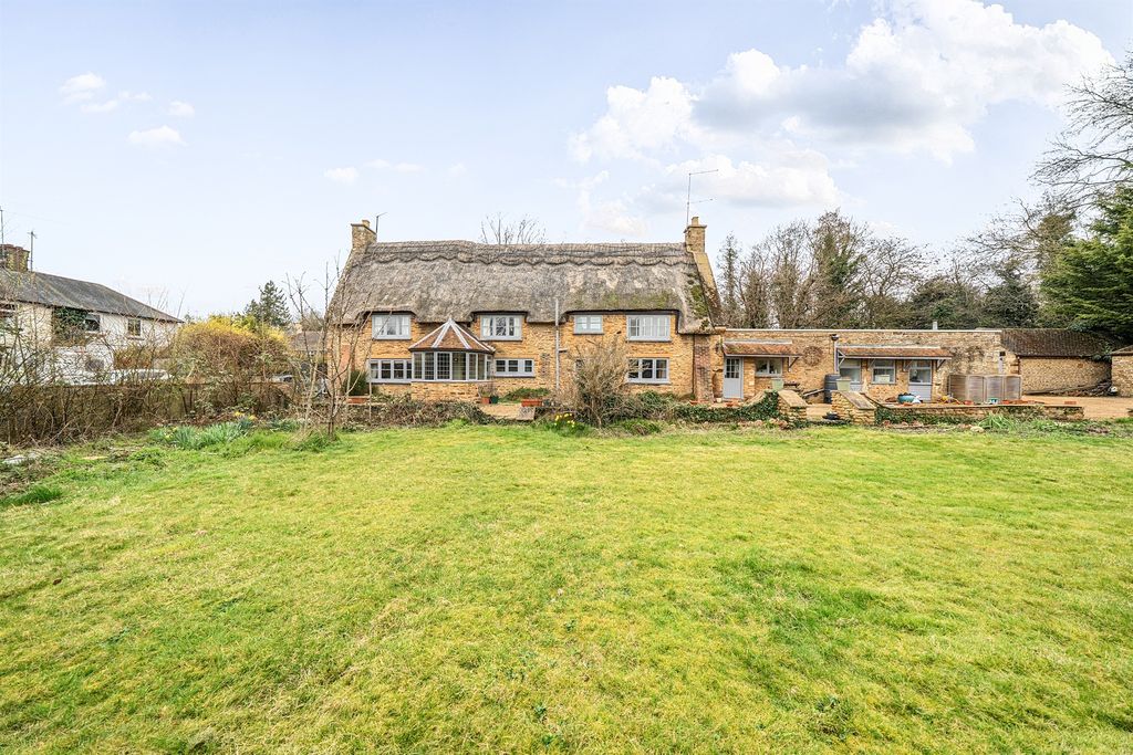 Property photo 2 of 24