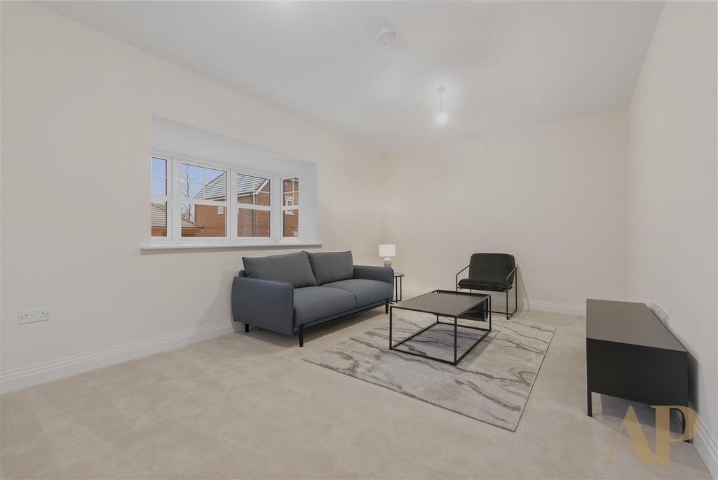 Property photo 3 of 20