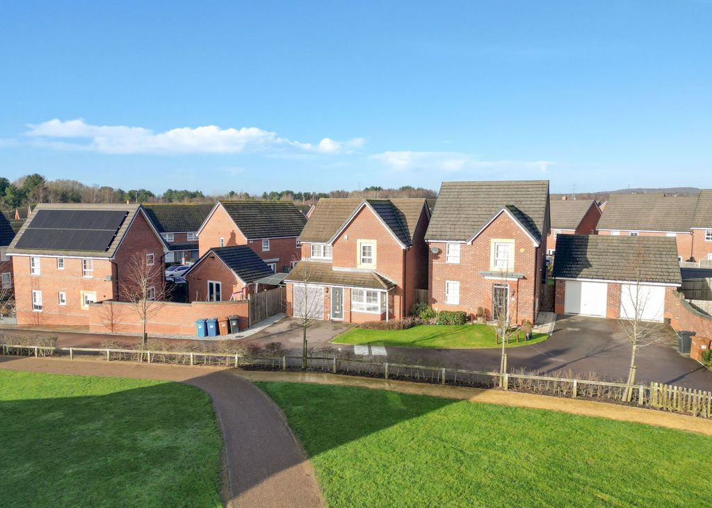 Property photo 1 of 30