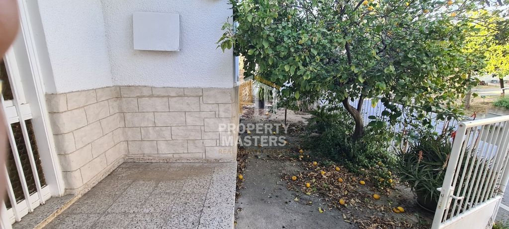 Property photo 2 of 29
