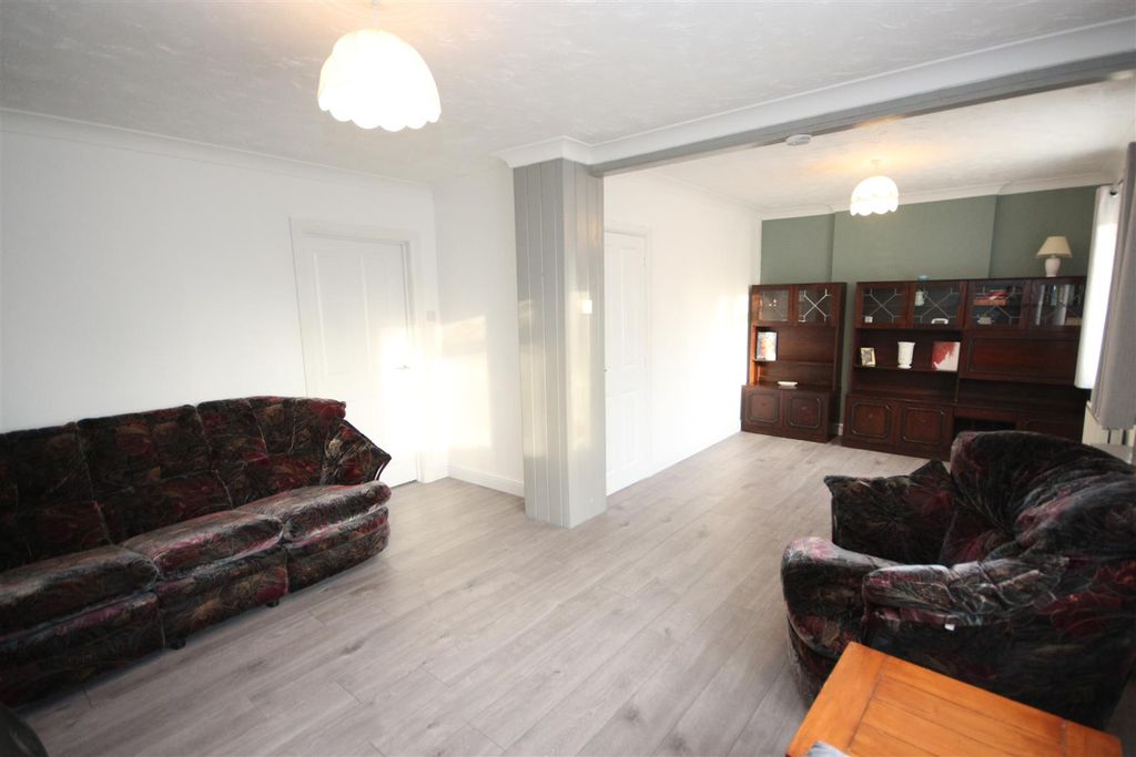 Property photo 2 of 13 Img_9233.Jpg