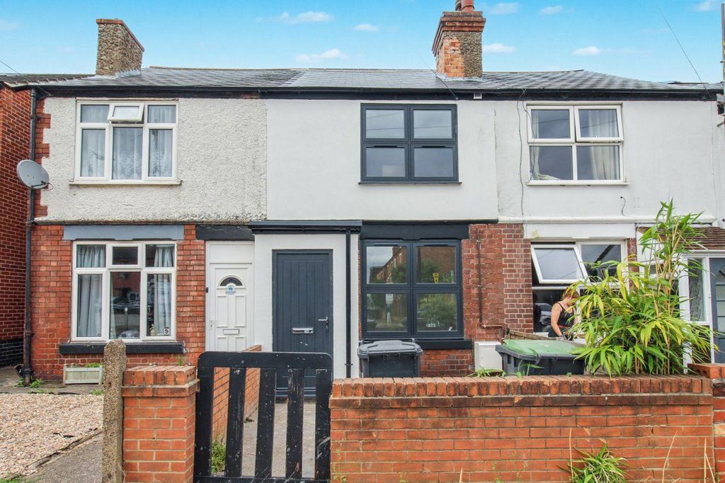 Property photo 1 of 8