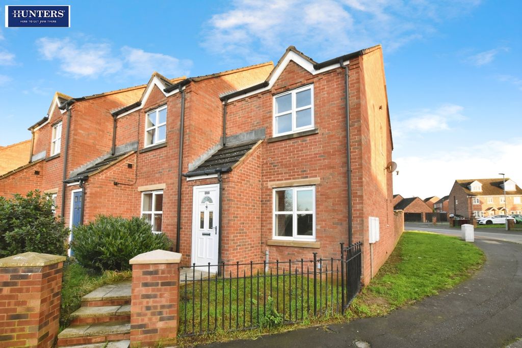 Property photo 1 of 10 Front