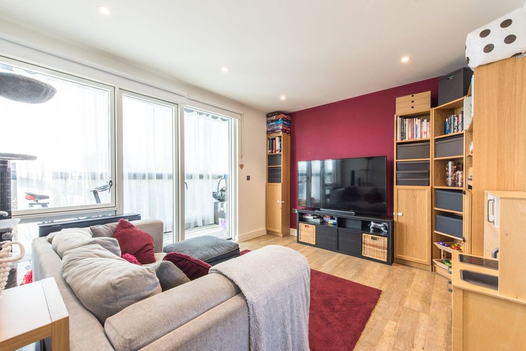 Property photo 1 of 10