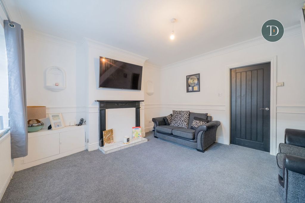 Property photo 3 of 19