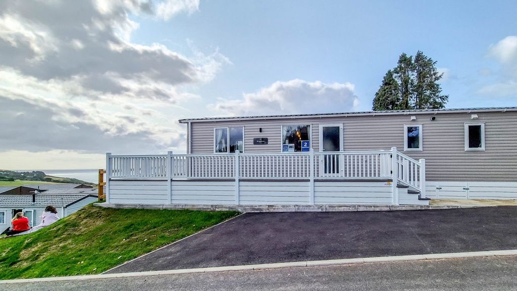 Property photo 1 of 21 Untitled 2