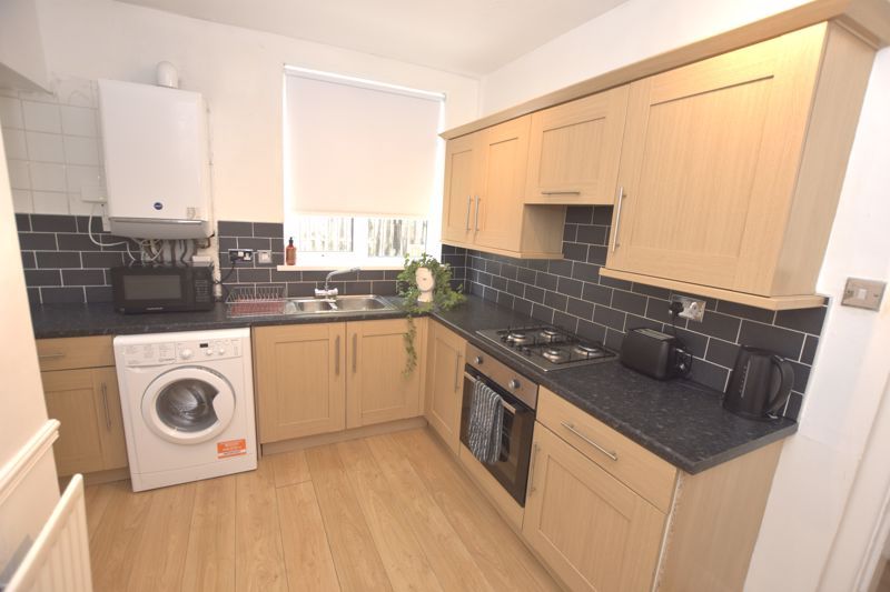 Property photo 2 of 10 Photo 12