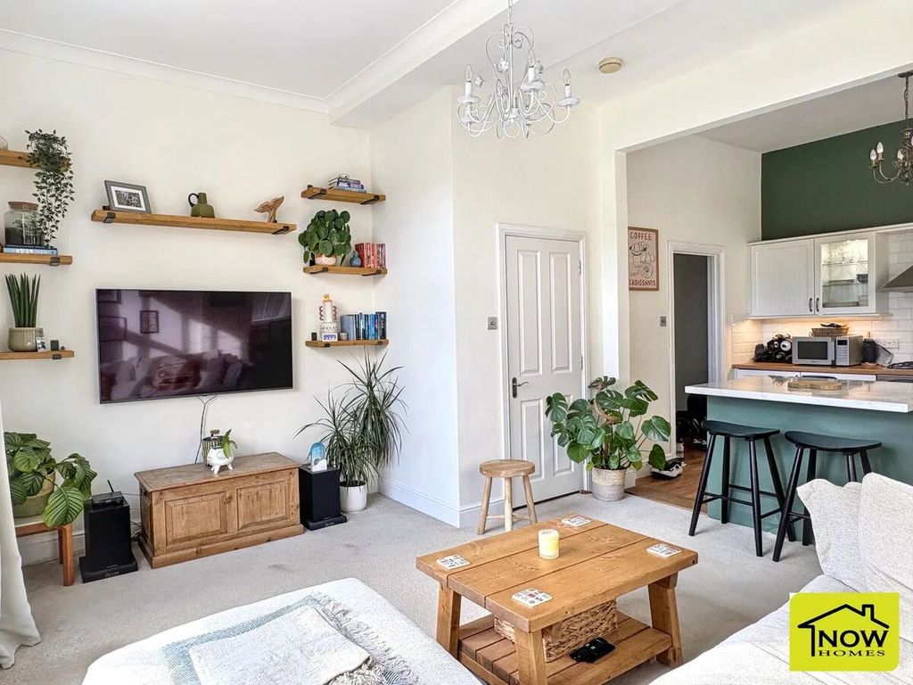 Property photo 3 of 10 Picture 3