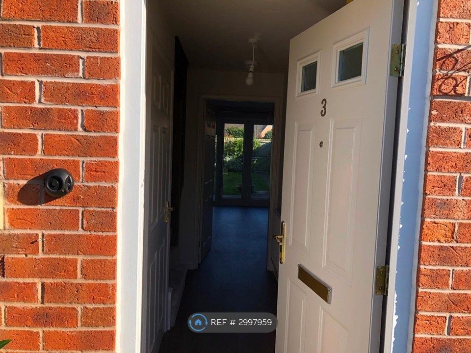 Property photo 3 of 16