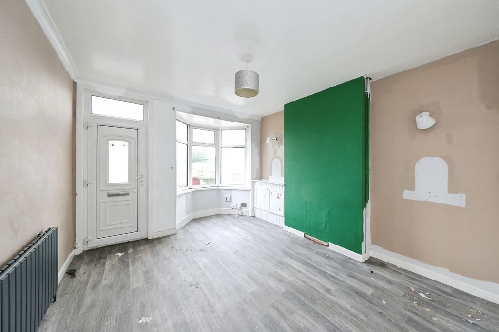 Property photo 2 of 11 Pbox-Img.Jpg