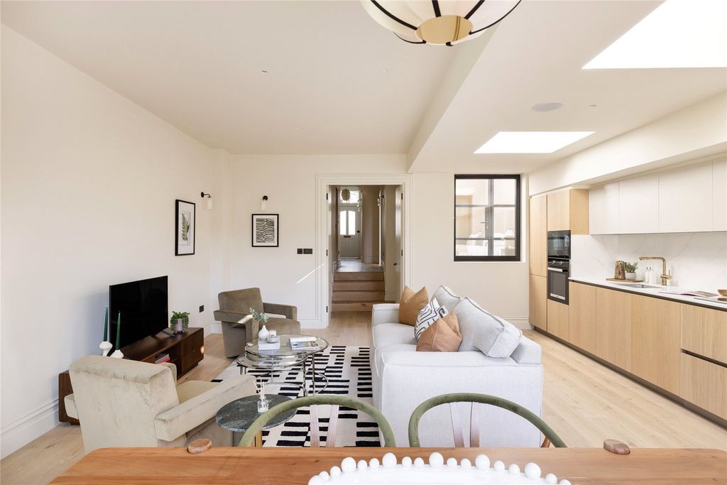 Property photo 3 of 13 Picture No. 09