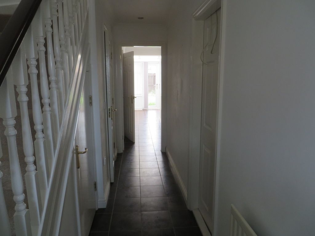 Property photo 2 of 25