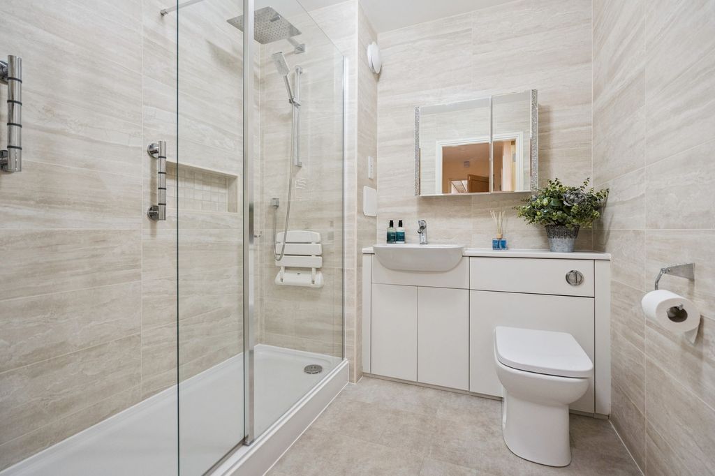 Additional image 16 of 2 bed flat for saleRollock Street, Stirling FK8