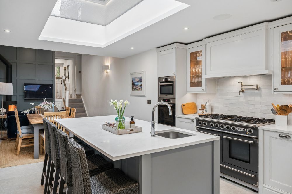 Property photo 3 of 23