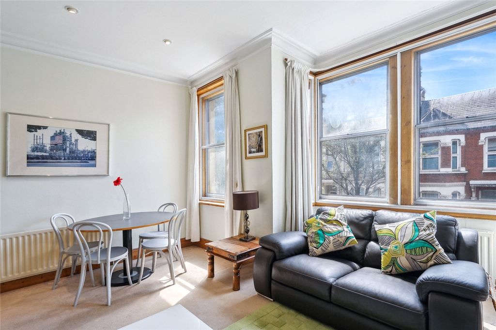 Property photo 1 of 10 Reception