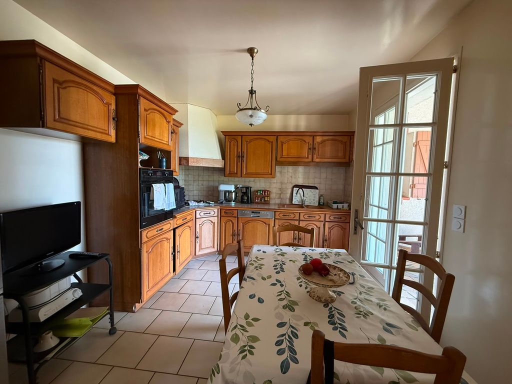 Property photo 2 of 24 Whatsapp-Image-2026-06-29-At-15.03.57-8