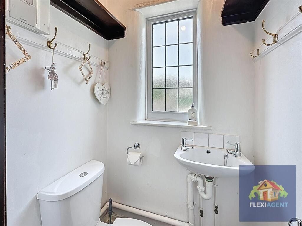Property photo 3 of 48 4304794