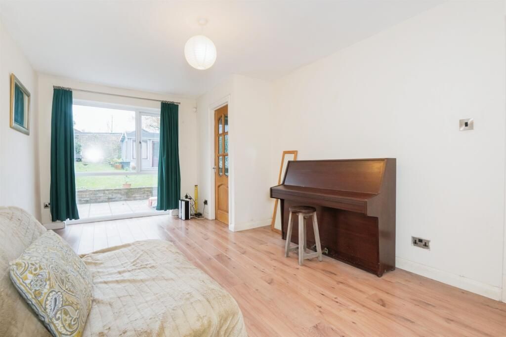 Property photo 3 of 12 Living Room