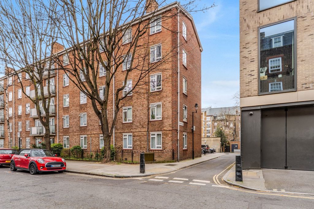 Property photo 1 of 17