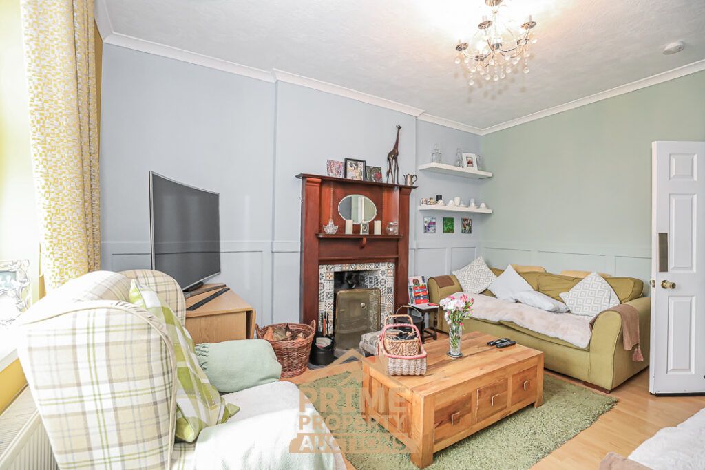 Property photo 2 of 32