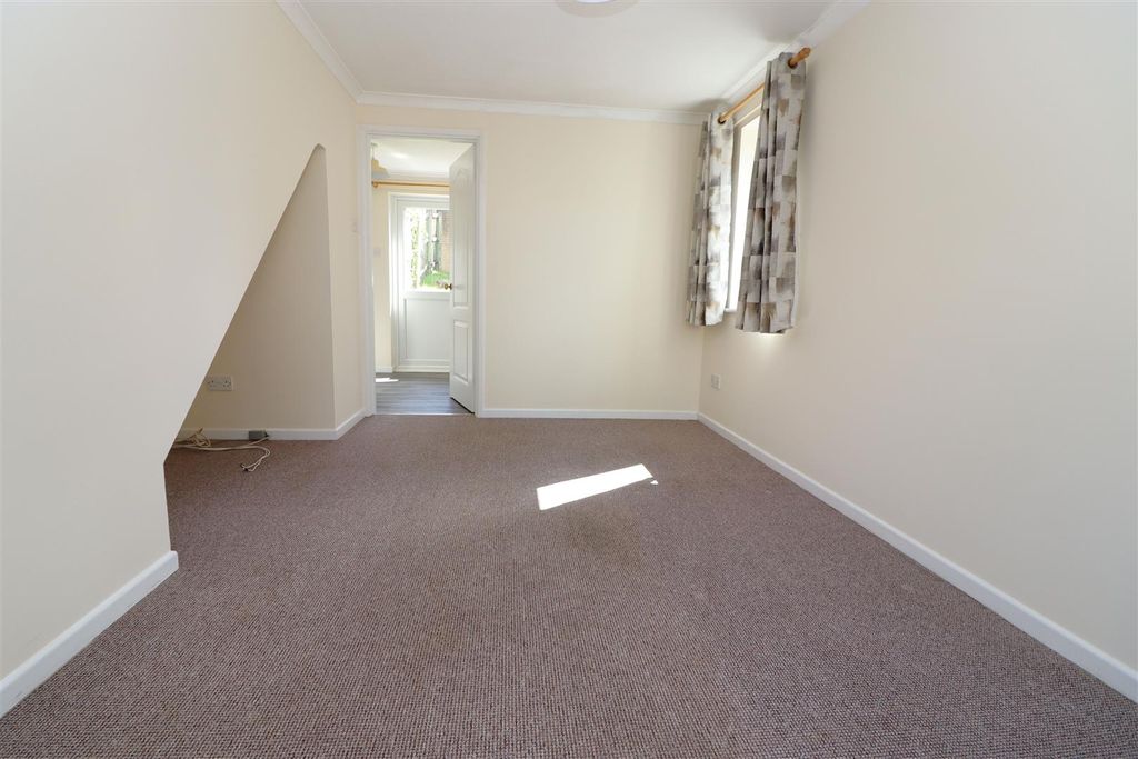 Property photo 2 of 15 Img_4882.Jpg