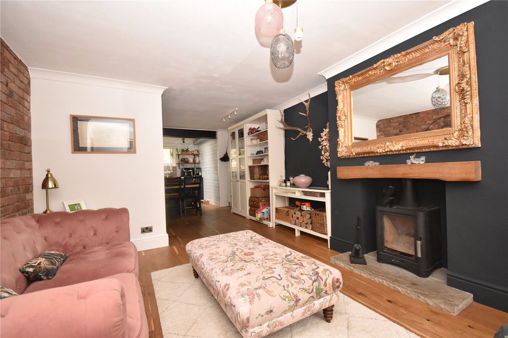 Property photo 2 of 18 Picture No. 08