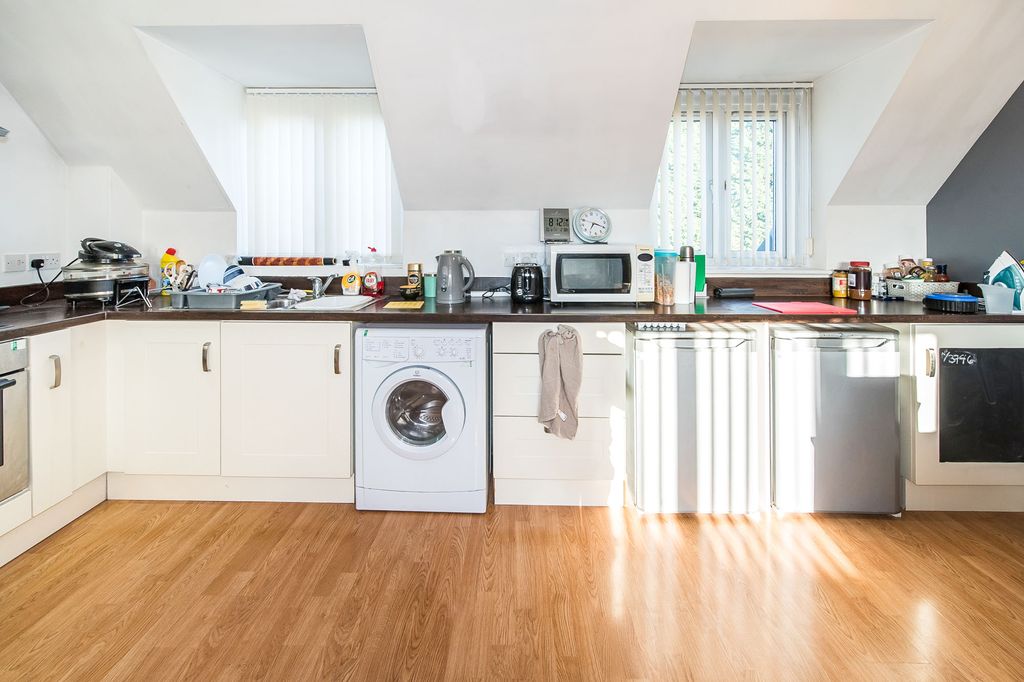Property photo 3 of 7 03Df36Db-5B90-46E6-9