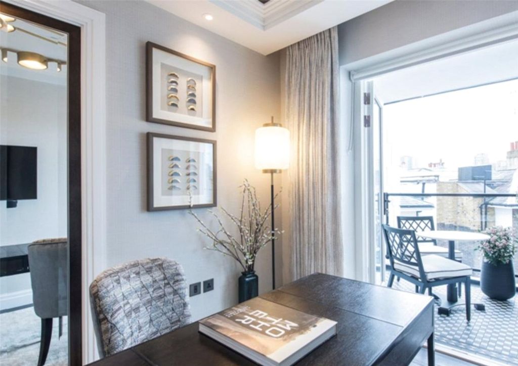 Property photo 3 of 4 Picture No. 06