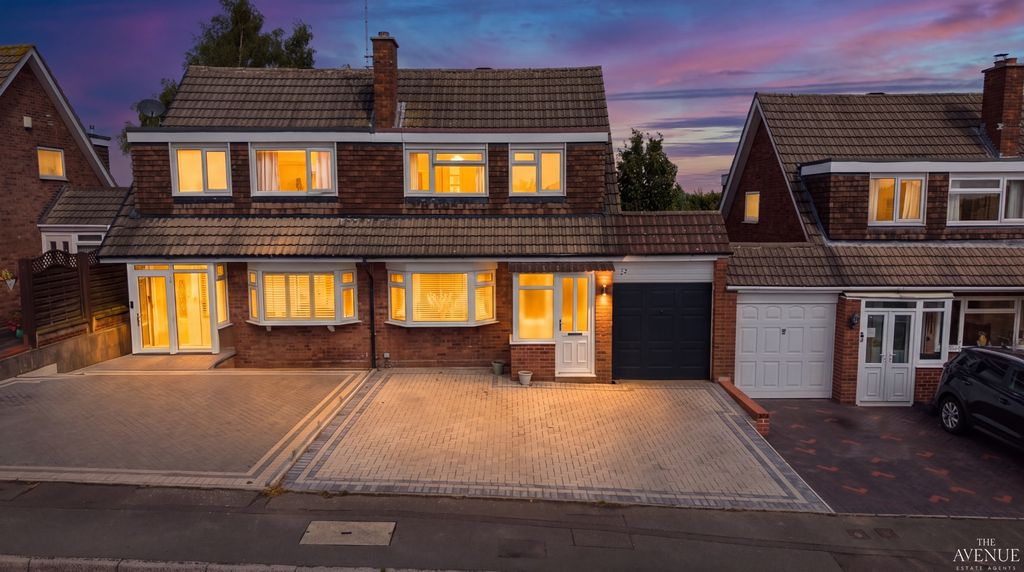 Property photo 1 of 32 5342871