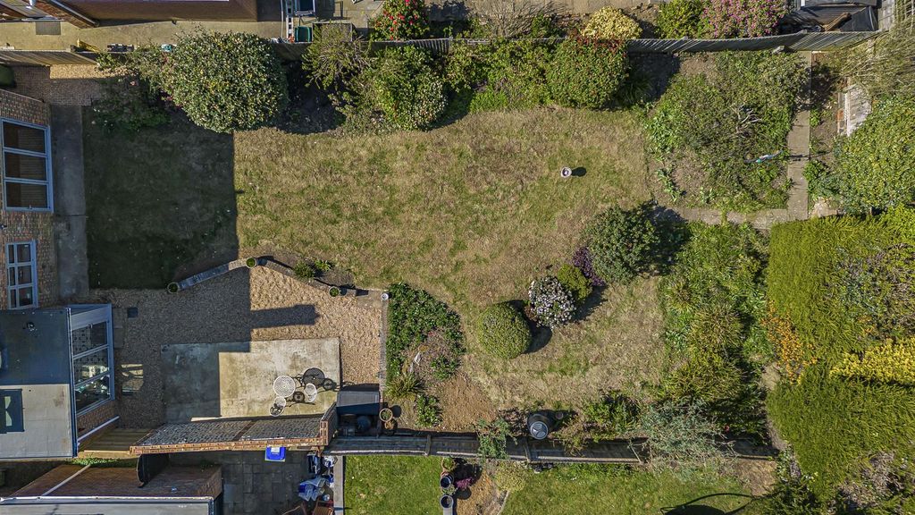 Property photo 2 of 25 Garden Overhead Elevation
