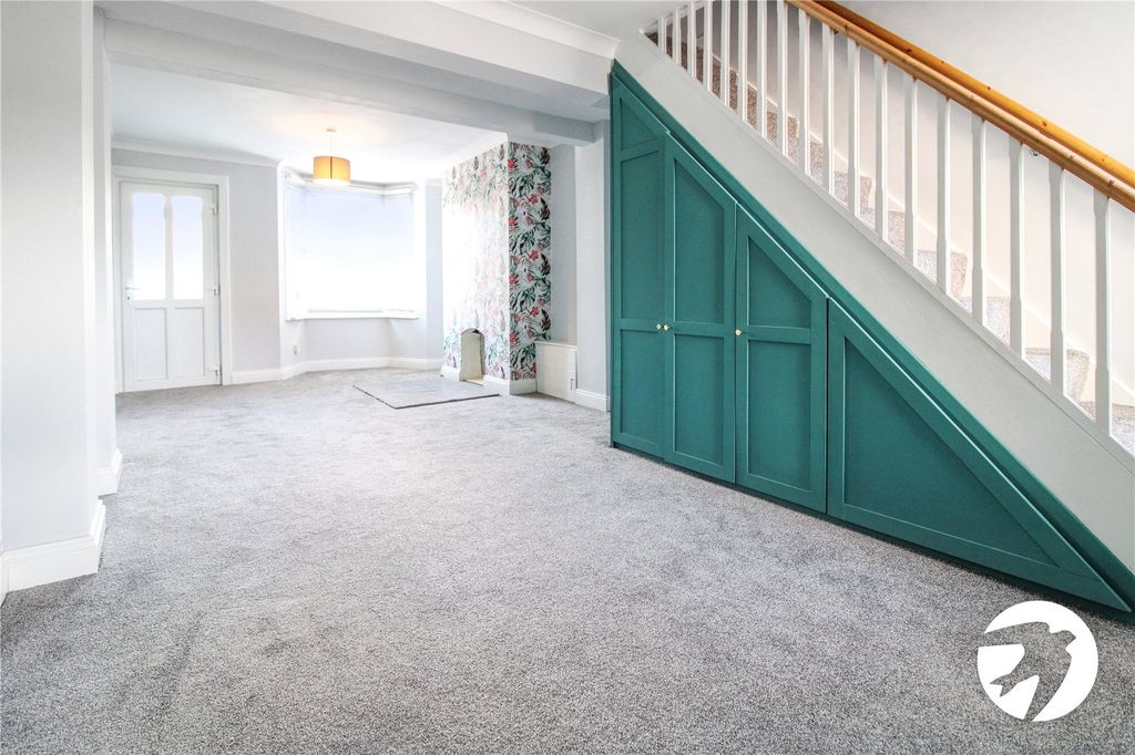 Property photo 3 of 12 Lounge/Diner