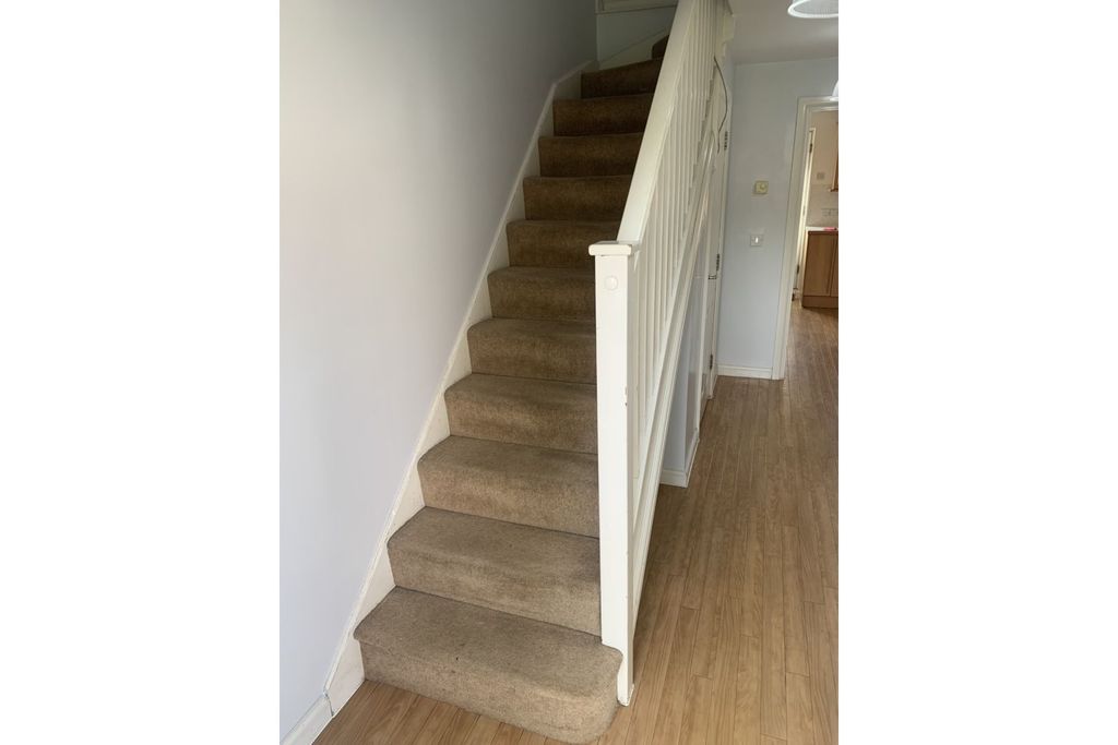Property photo 2 of 32