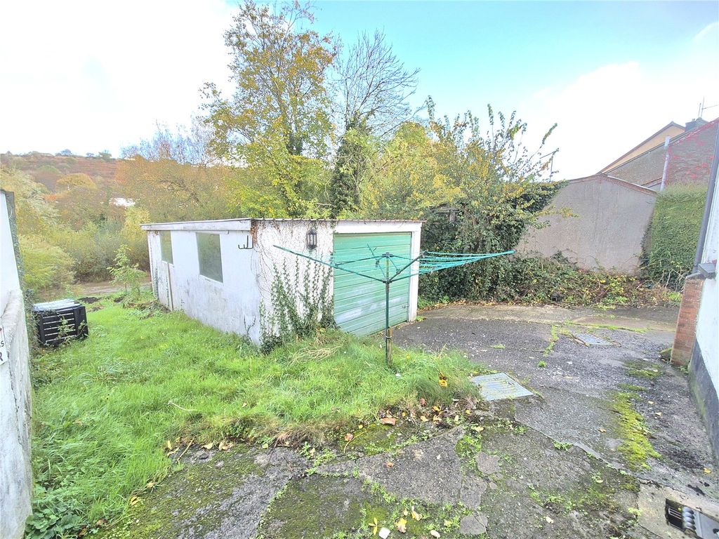 Property photo 2 of 16 Picture No. 19