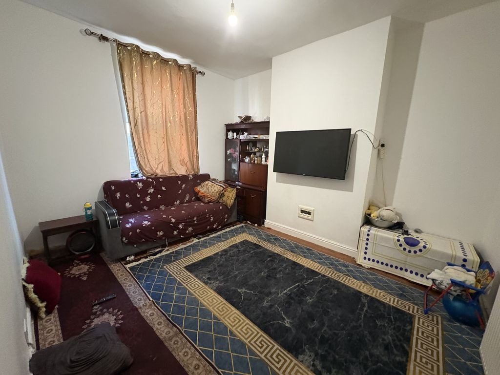 Property photo 3 of 11 Img_0756