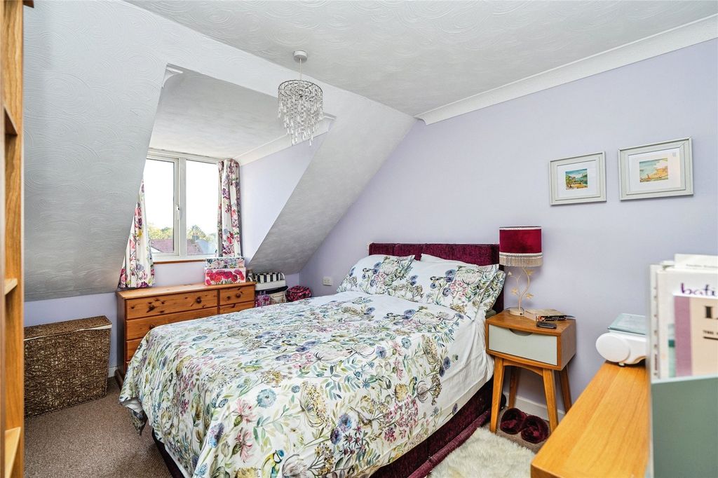 Property photo 3 of 16 Picture No. 30