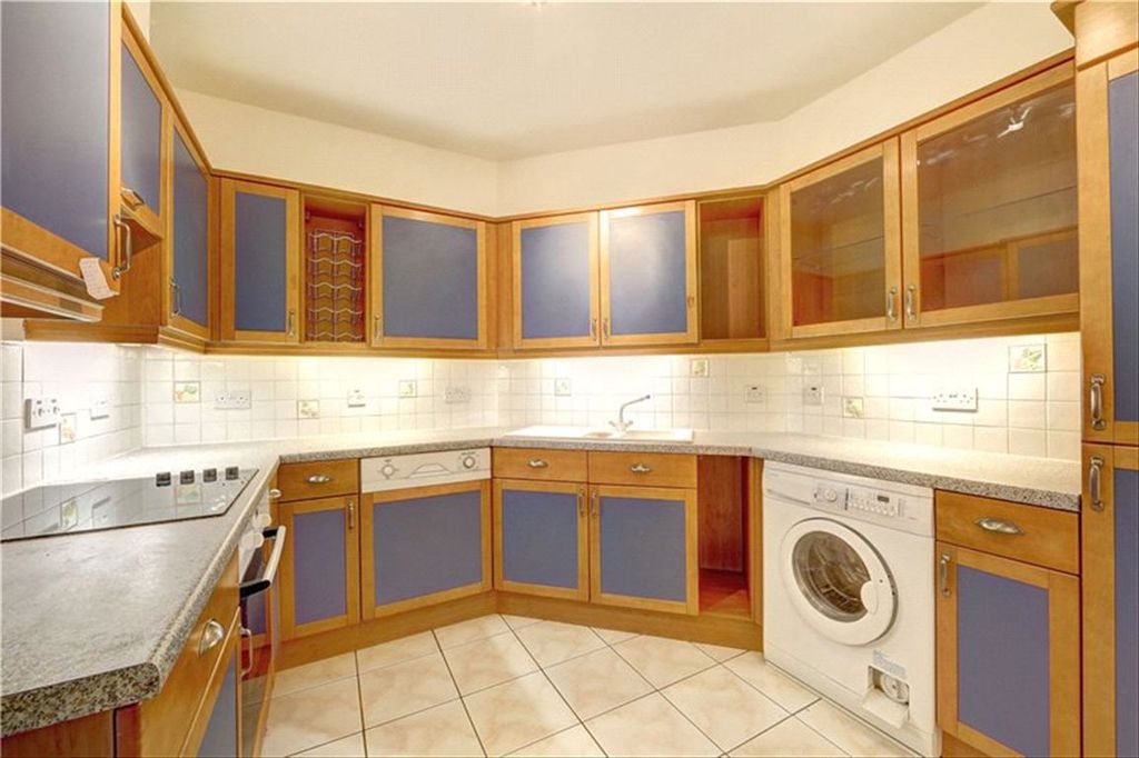 Property photo 3 of 6