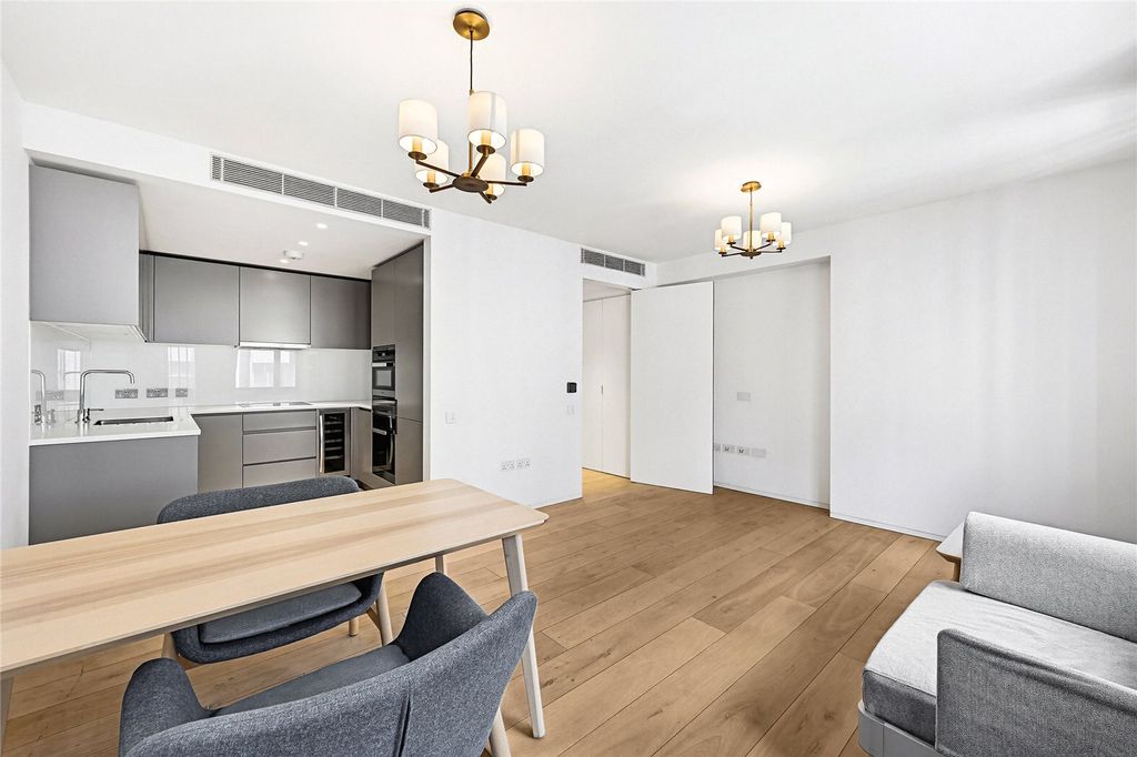 Property photo 1 of 15 Reception/ Kitchen
