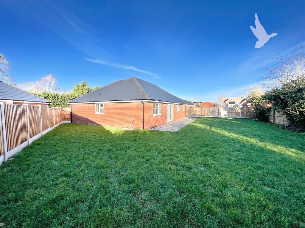 Property photo 2 of 8 1Bd5-24.Jpg