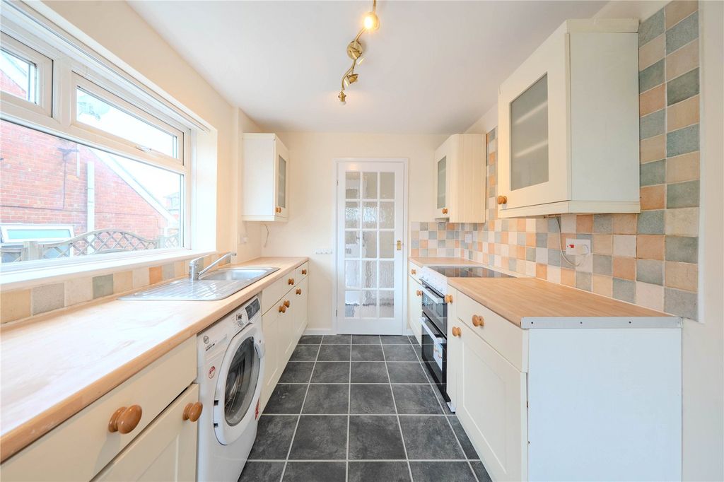 Property photo 2 of 12 Picture No. 09